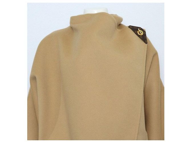 Louis Vuitton Beige Wool Blend Monogram Double Face Women's Coat Brown - view 2