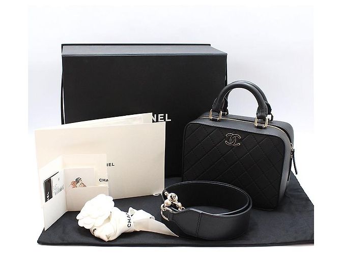 Vanity Chanel Borsa porta cosmetici con manico superiore e tracolla nera Nero - vista 2