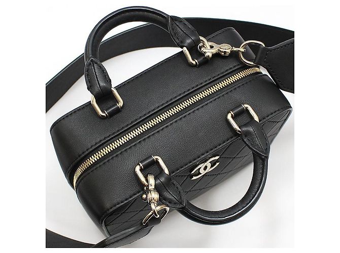 Vanity Chanel Borsa porta cosmetici con manico superiore e tracolla nera Nero - vista 8
