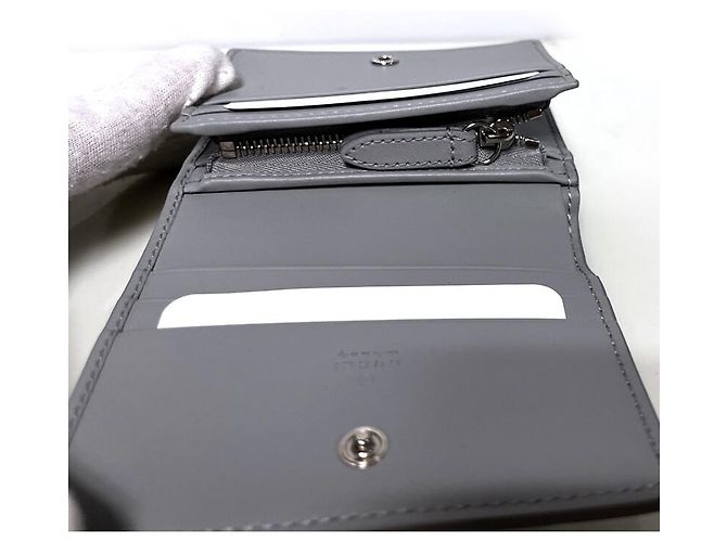 Gucci Kleiner Geldbeutel GG Emblem Silber - Ansicht 7