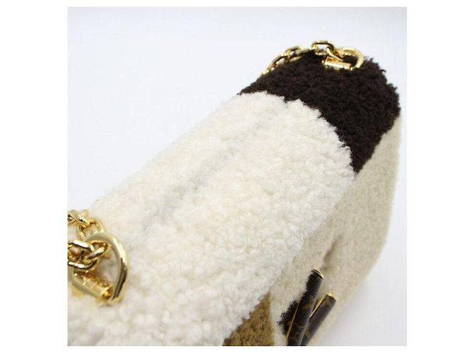 Louis Vuitton Borsa a Spalla e Borsa a Tracolla Twist MM Teddy Plus Shearling Multicolore - vista 5