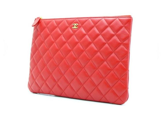 Chanel Clutch Medium Classic Gold CC in agnello - vista 2