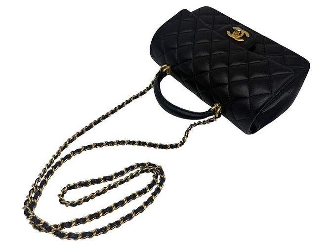 Chanel Nuova Mini Borsa con flap e manico in pelle di agnello nera Nero - vista 6