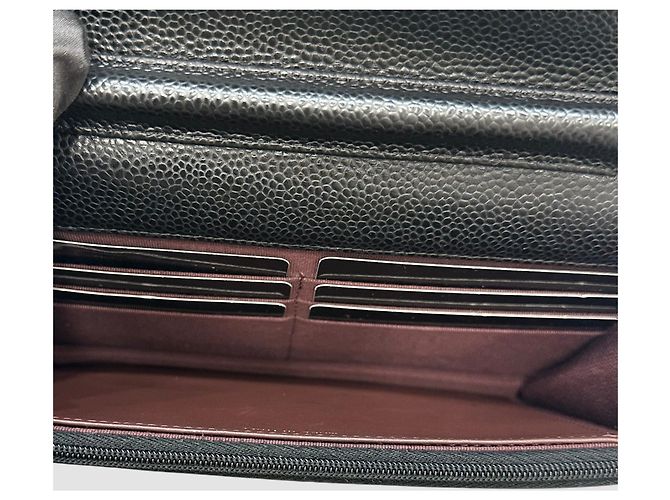 Chanel Borsa a tracolla WOC Classic Caviar Nera con finiture dorate Nero - vista 7