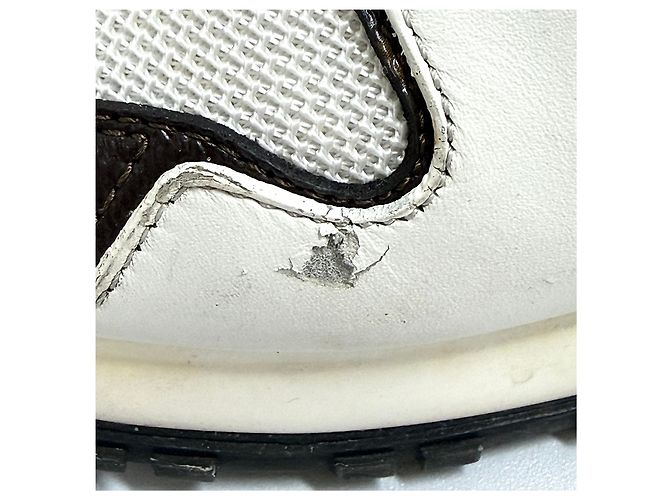 Louis Vuitton Sneakers Runaway Bianco - vista 15
