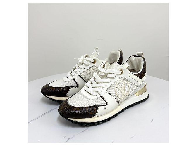 Louis Vuitton Sneakers Runaway Bianco - vista 4