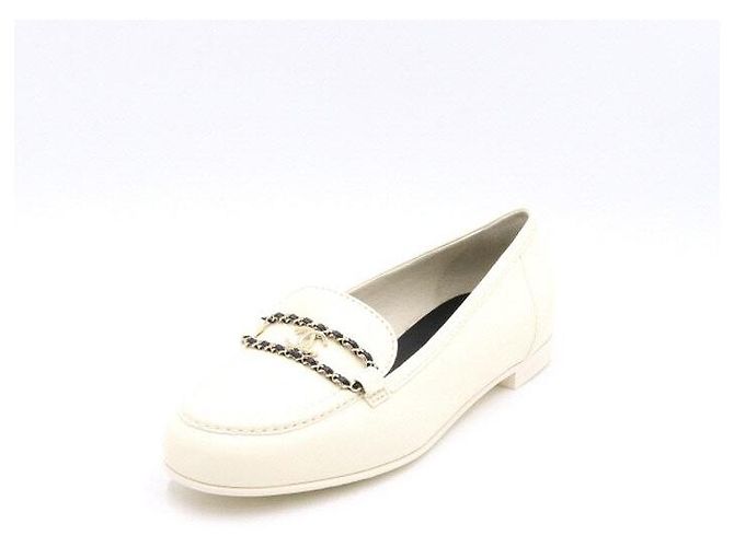 Chanel Mocassino da donna con logo CC e catena dorata - vista 2