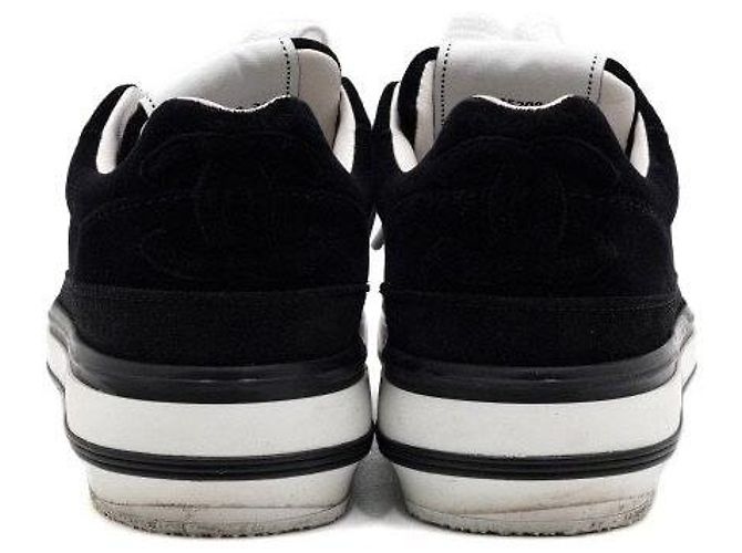 Chanel Sneaker in suede e velluto nero da donna - vista 8