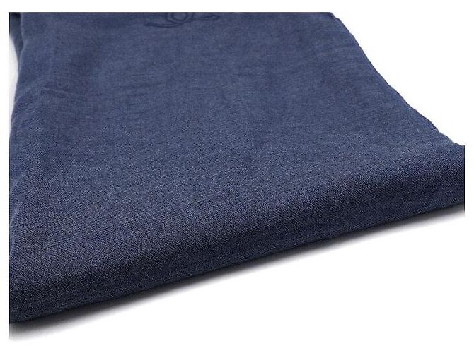 Chanel Sciarpa in misto cashmere e seta con logo ricamato CC Blu - vista 4