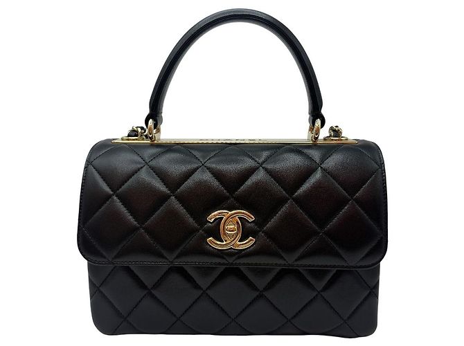 Chanel Piccola borsa a tracolla con patta in agnello trendy Nero - vista 2