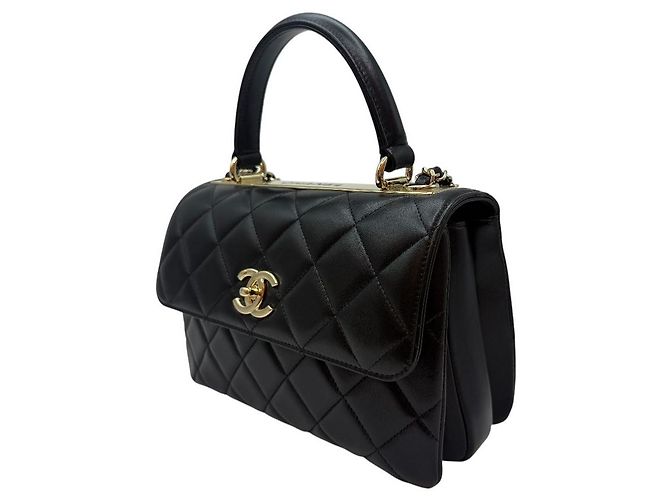 Chanel Piccola borsa a tracolla con patta in agnello trendy Nero - vista 3