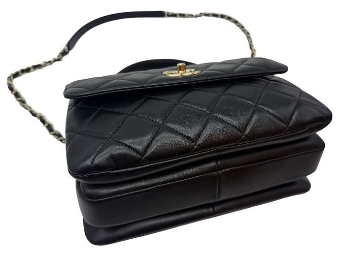 Chanel Piccola borsa a tracolla con patta in agnello trendy Nero - vista 6