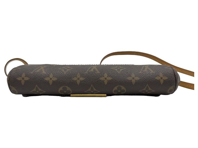 Louis Vuitton Bolsa tiracolo Favorite MM em canvas Monogram Marrom - vista 7