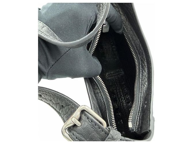 Burberry Piccola borsa a tracolla in pelle di vitello Chess Nero - vista 7