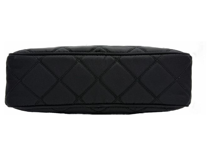 Prada Borsa a tracolla e crossbody in nylon trapuntato con catena Nero - vista 6