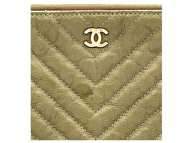Chanel Clutch Chevron Medium Khaki Castaño - vista 6