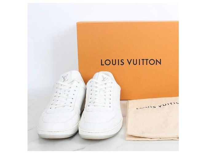 Louis Vuitton Sneakers Monogram Rivoli Bianco - vista 2