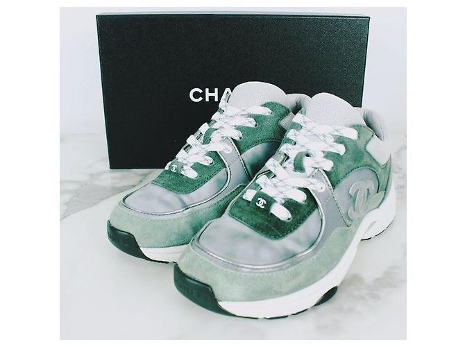 Chanel Baskets Cruise en daim vert - vue 2