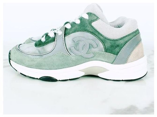 Chanel Baskets Cruise en daim vert - vue 4