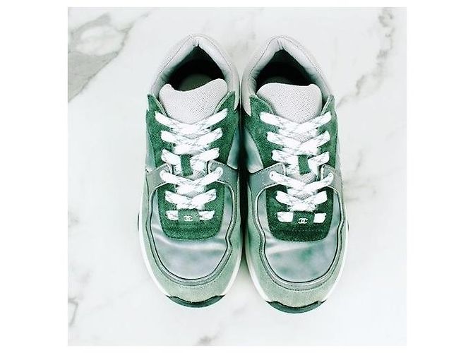 Chanel Baskets Cruise en daim vert - vue 7
