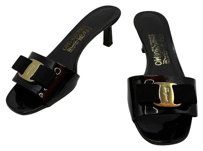 Salvatore Ferragamo Sandali slide con fiocco neri Nero - vista 2