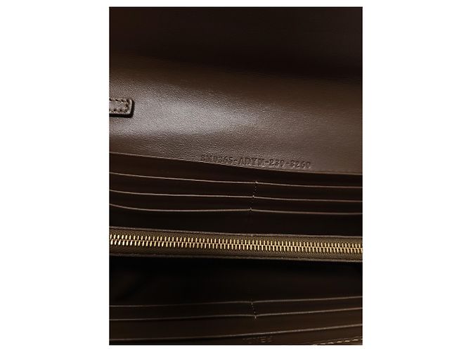 Fendi Portafoglio lungo FF Diamond Chain in pelle marrone e nera - vista 4