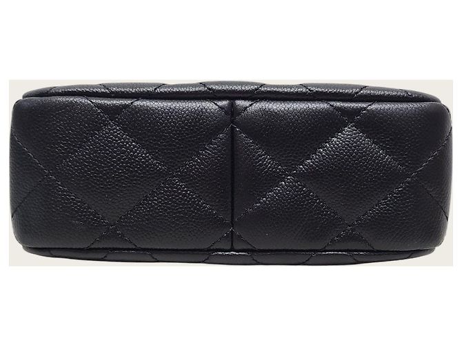 Chanel Piccola borsa hobo Black Caviar Heart Gold Ball Nero - vista 6