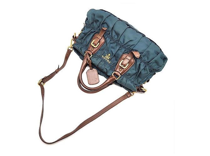 Prada Tote Bag e Shoulder Bag in Tessuto Gaufre Blu - vista 4