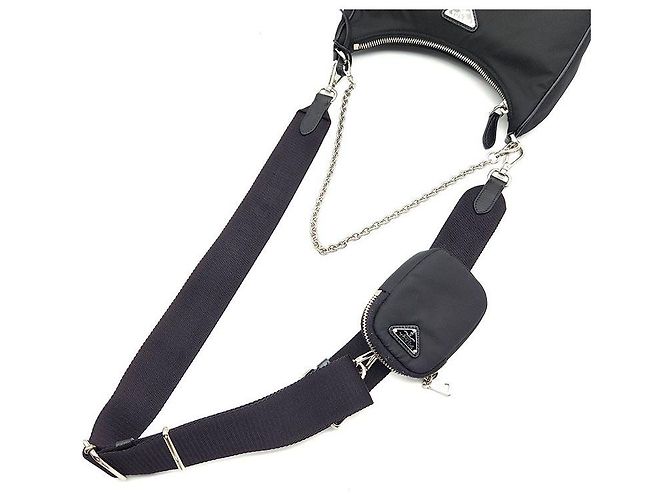 Prada Borsa Hobo Re-edition con tracolla a catena in nylon Nero - vista 5
