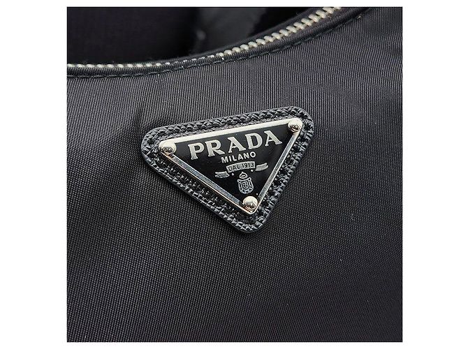 Prada Borsa Hobo Re-edition con tracolla a catena in nylon Nero - vista 8