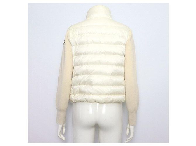 Moncler Weiße Logo Damen Strickstrickjacke mit Gänsebauschen - Ansicht 4