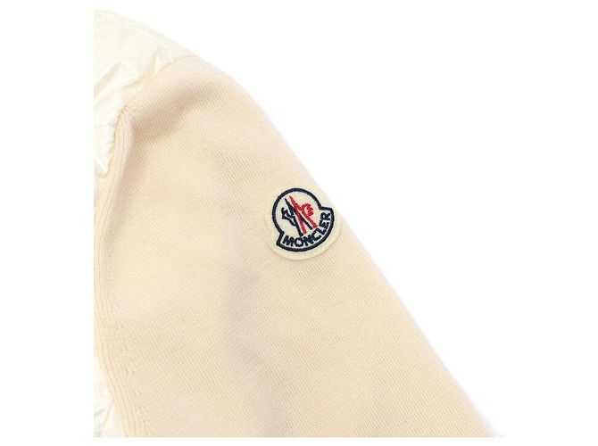 Moncler Weiße Logo Damen Strickstrickjacke mit Gänsebauschen - Ansicht 6