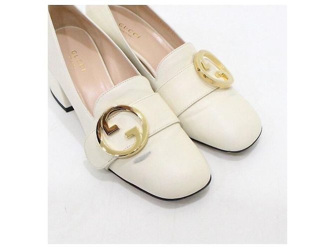 Gucci Décolleté in pelle bianca con dettaglio interlocking dorato da donna Bianco - vista 6