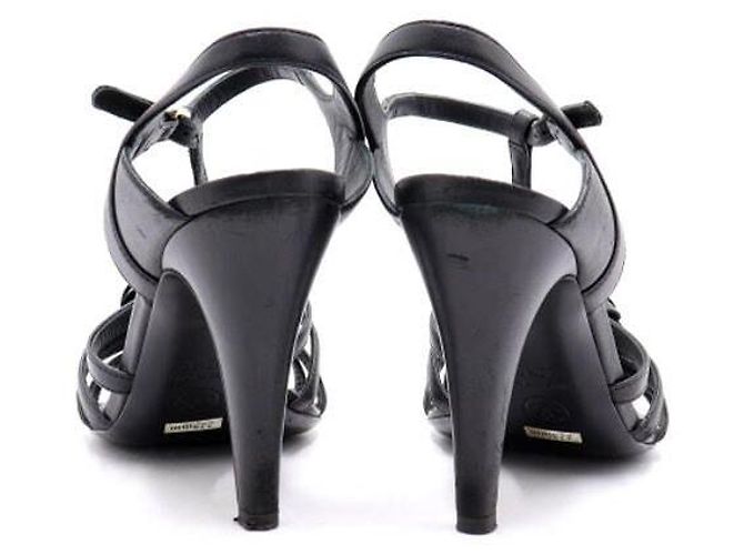 Chanel Scarpe con cinturino da donna in pelle nera con camelia CC Nero - vista 5