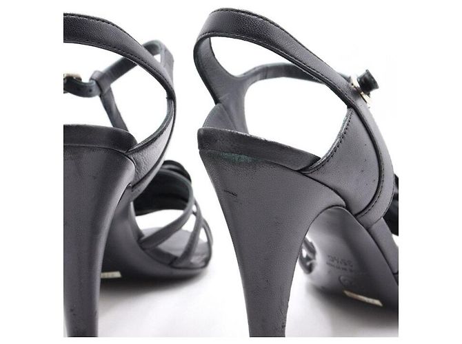 Chanel Scarpe con cinturino da donna in pelle nera con camelia CC Nero - vista 6