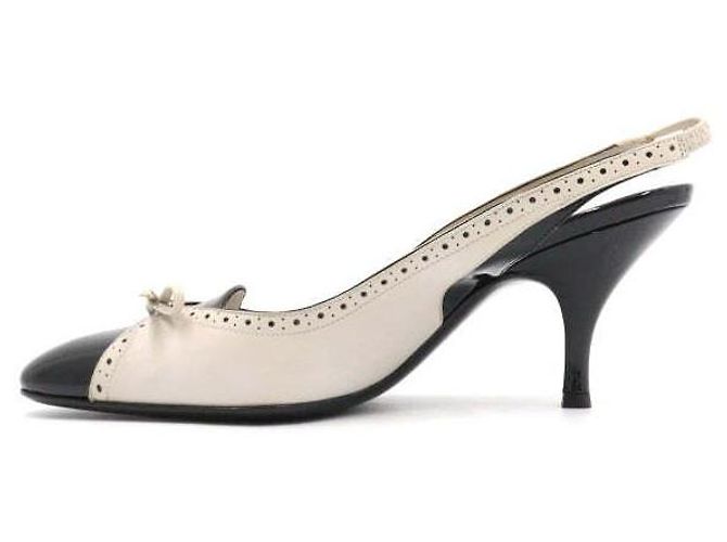 Salvatore Ferragamo Scarpe slingback da donna in vernice nera Nero - vista 4