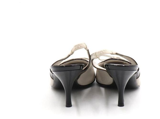 Salvatore Ferragamo Scarpe slingback da donna in vernice nera Nero - vista 6