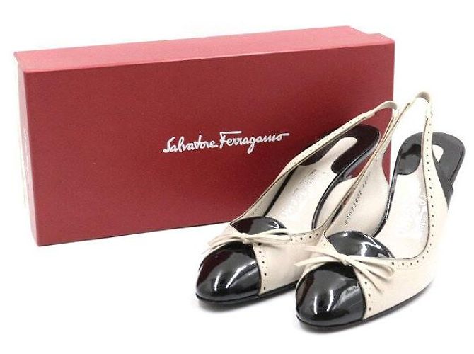 Salvatore Ferragamo Scarpe slingback da donna in vernice nera Nero - vista 7
