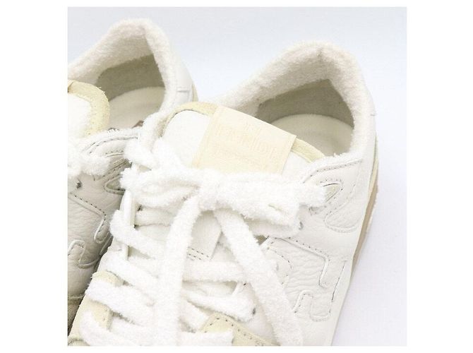 Fendi Sneaker basse in scamosciato bianco da donna - vista 5