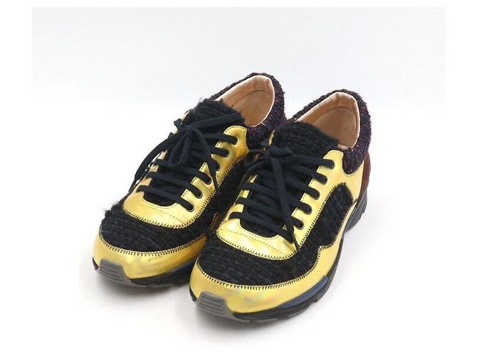 Chanel Sneaker in Tweed Oro Metallizzato da Donna Nero - vista 3