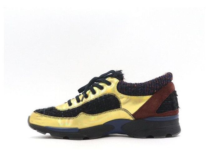 Chanel Sneaker in Tweed Oro Metallizzato da Donna Nero - vista 4