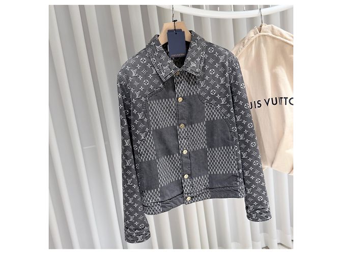 Louis Vuitton Nigo Monogram Damier Denim Trucker Jacket Black - view 3