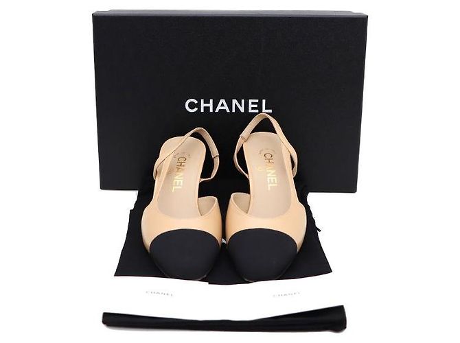Chanel Décolleté bicolore con tacco logo CC e slingback Marrone - vista 8