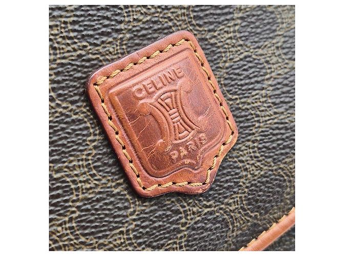 Céline Clutch Macadam Blason Castaño - vista 6