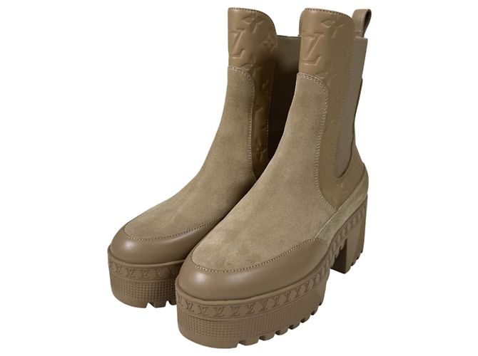 Louis Vuitton Stivaletti Chelsea con platform in scamosciato monogramma Loriot da donna Beige Marrone - vista 7