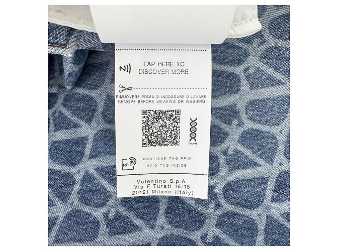 Valentino Pantaloni dritti in denim Garavani con logo jacquard da uomo Blu - vista 11