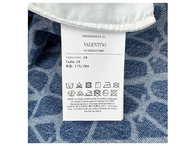 Valentino Pantaloni dritti in denim Garavani con logo jacquard da uomo Blu - vista 12