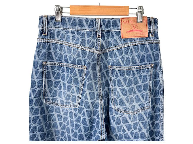 Valentino Pantaloni dritti in denim Garavani con logo jacquard da uomo Blu - vista 9