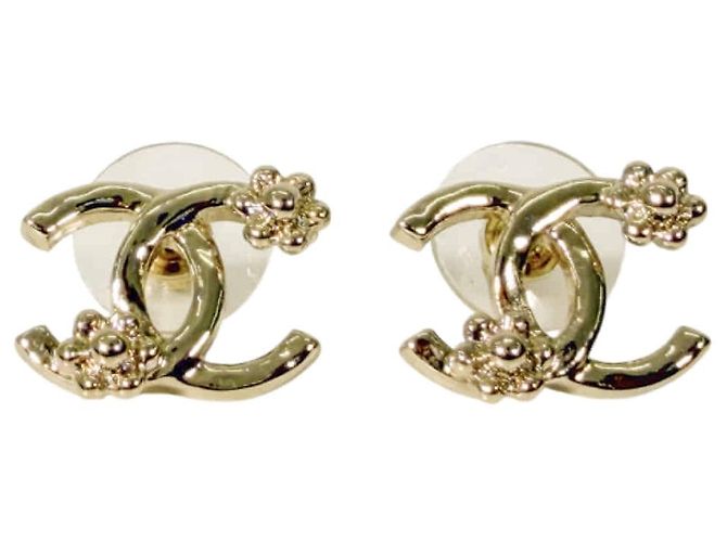 Chanel Orecchini a forma di fiore di camelia in oro D'oro - vista 2
