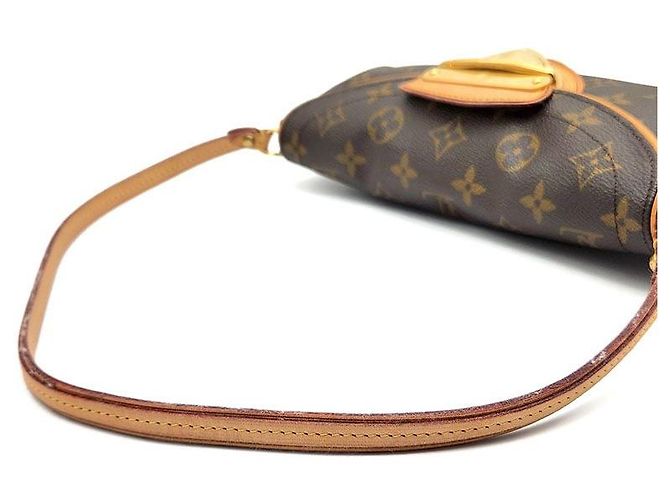 Louis Vuitton Clutch Monogram Beverly Castaño - vista 5